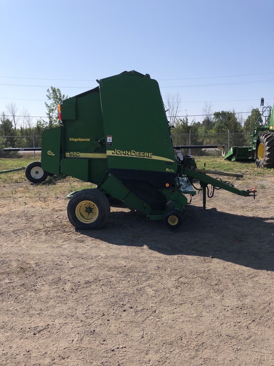 2006 John Deere 582 Silage Special Image 3
