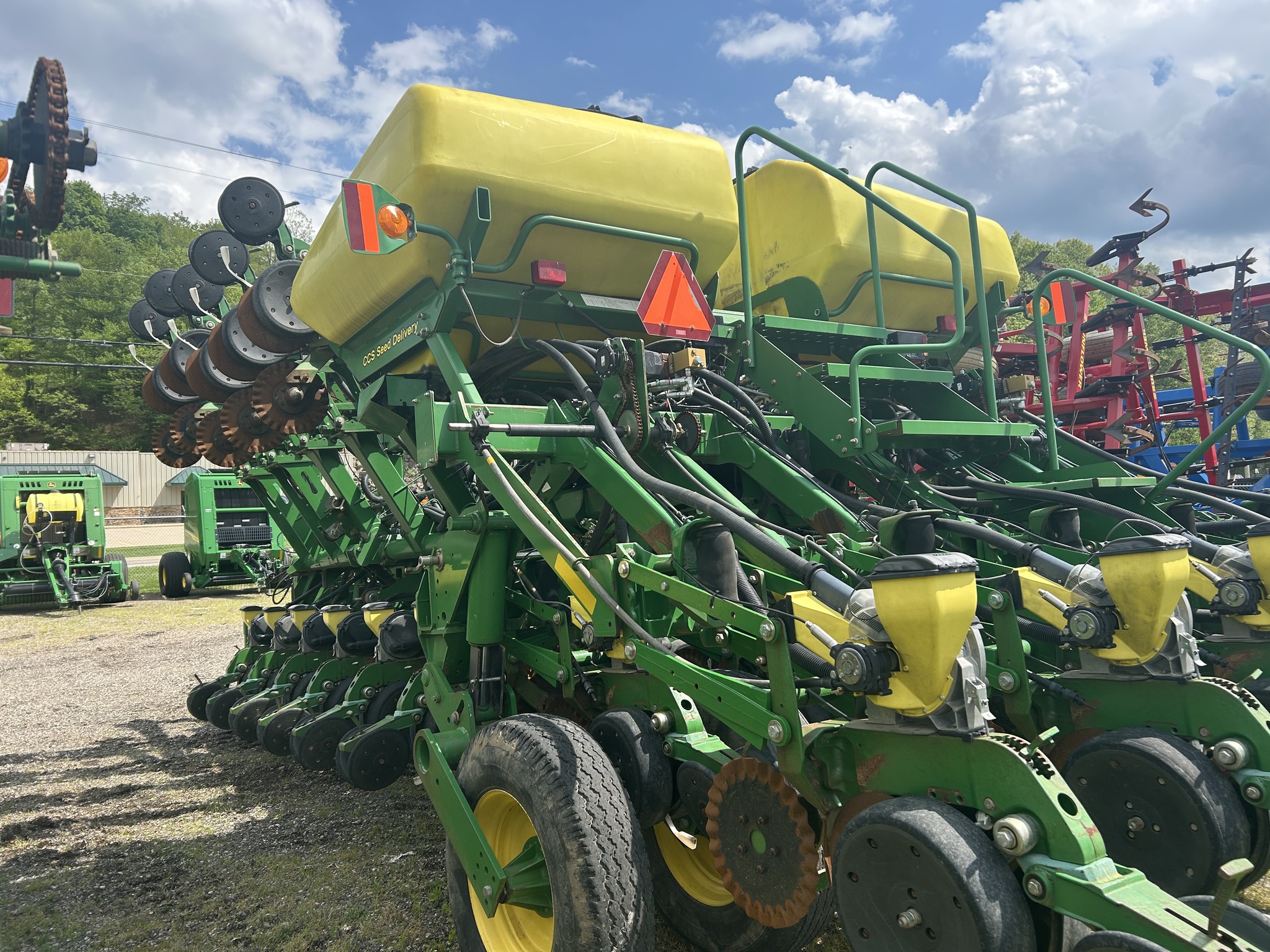 2006 John Deere 1790 Image 2