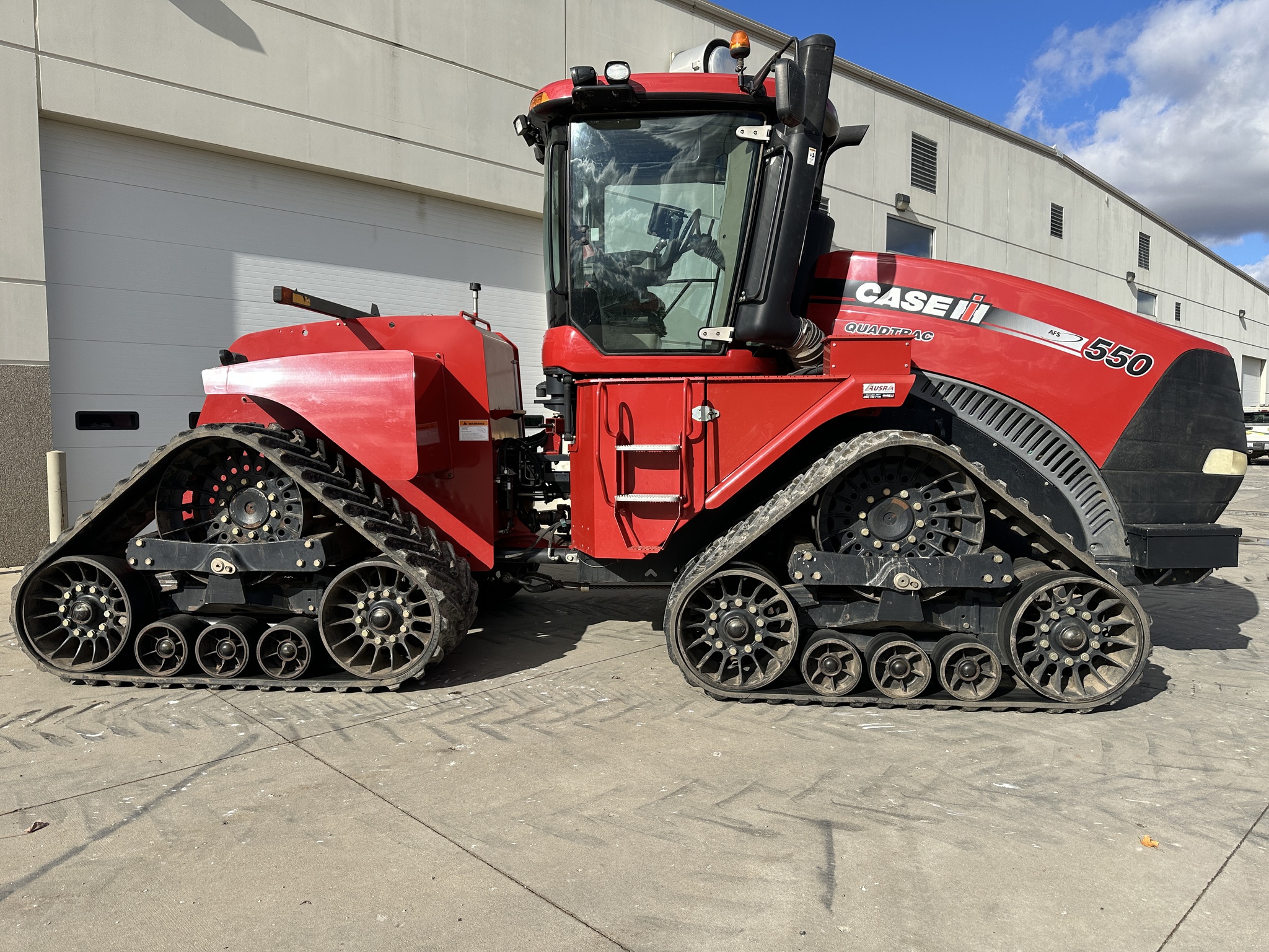 2013 Case IH Steiger 550 Quadtrac Image 2