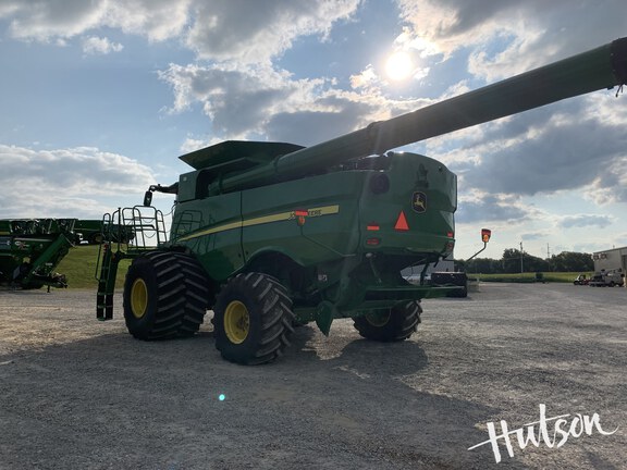 Photo of 2023 John Deere S770