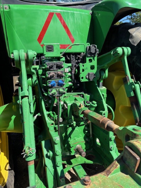 2015 John Deere 8295R Image 5