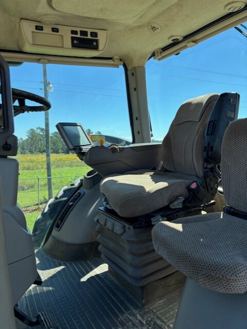 2015 John Deere 8295R Image 6