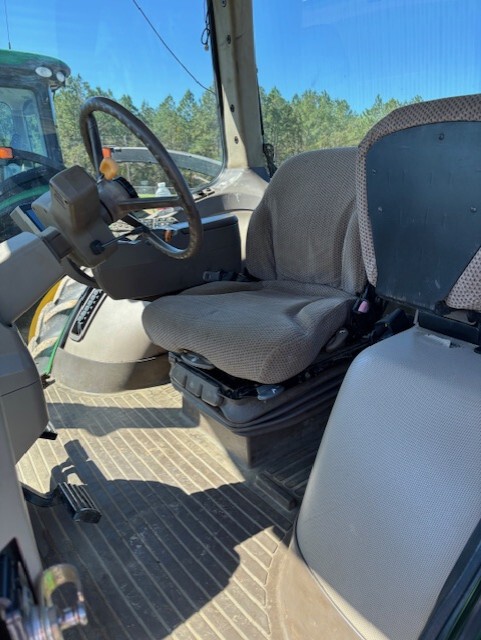 2012 John Deere 8360R Image 6