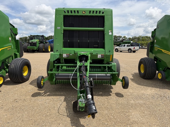2024 John Deere 561R - Photo8