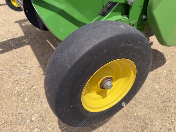 2024 John Deere 561R - Photo10