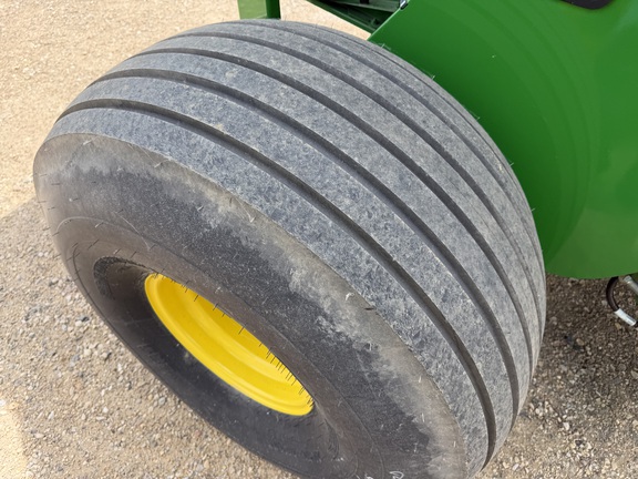 2024 John Deere 561R - Photo13