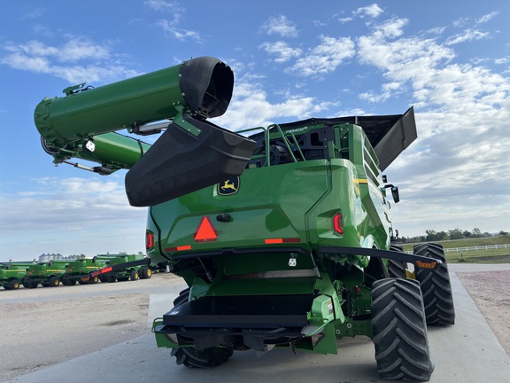 2023 John Deere X9 1100 (7th thumbnail)