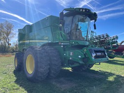 Combine For Sale 2022 John Deere S780 