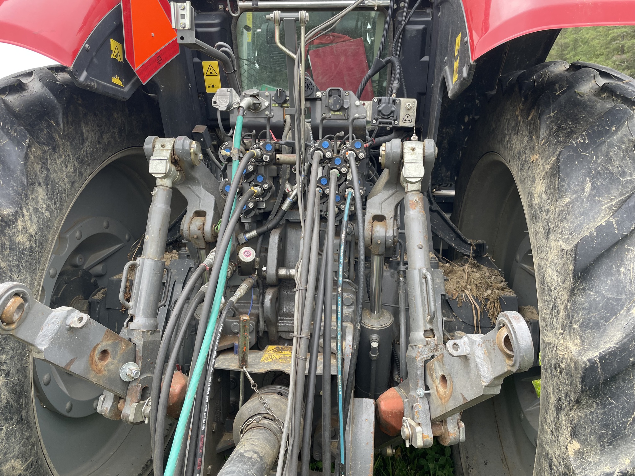 2015 Massey Ferguson 8727 Image 4