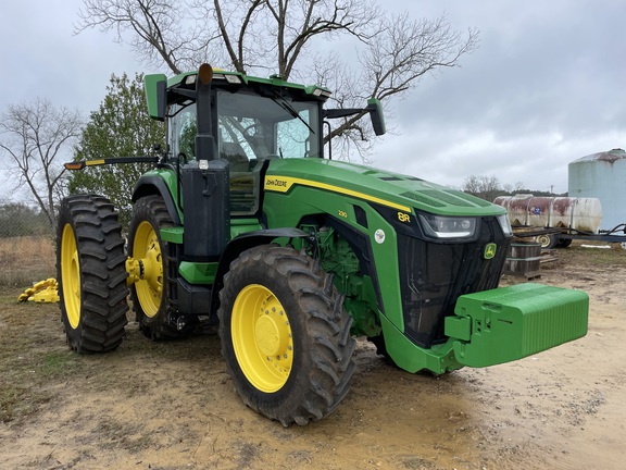 2023 John Deere 8R 230 Photo 3