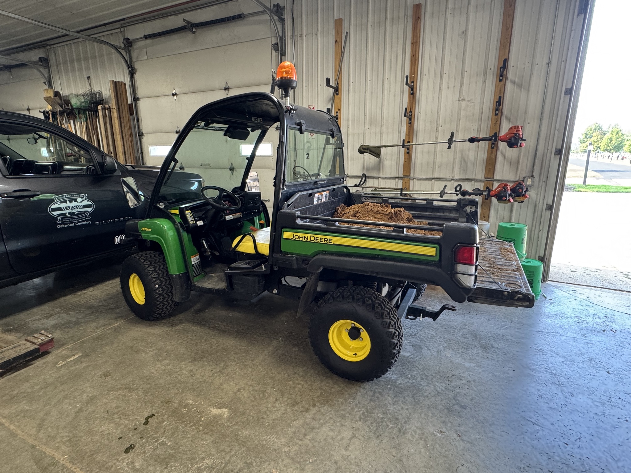 2018 John Deere 4X4 GATOR HPX Image 10