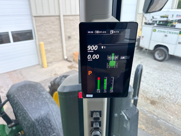 2024 John-Deere 8R 340