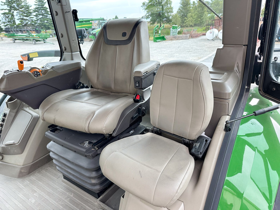 2024 John-Deere 8R 340