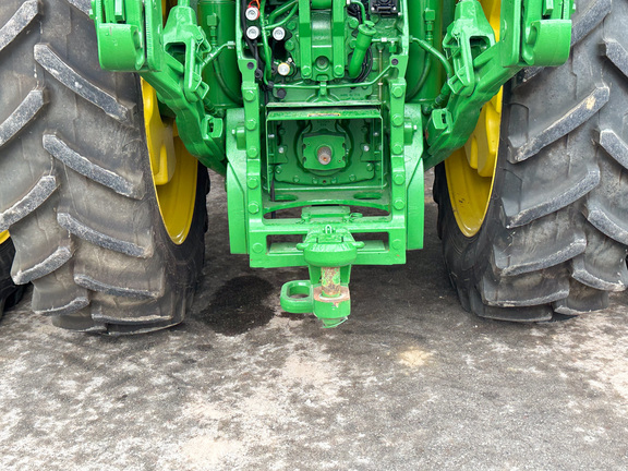 2024 John-Deere 8R 340