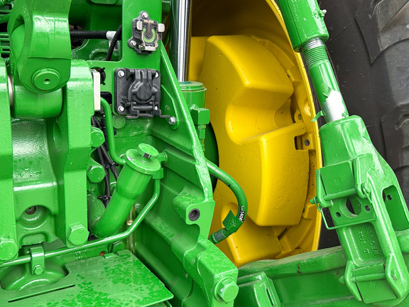 2024 John-Deere 8R 340