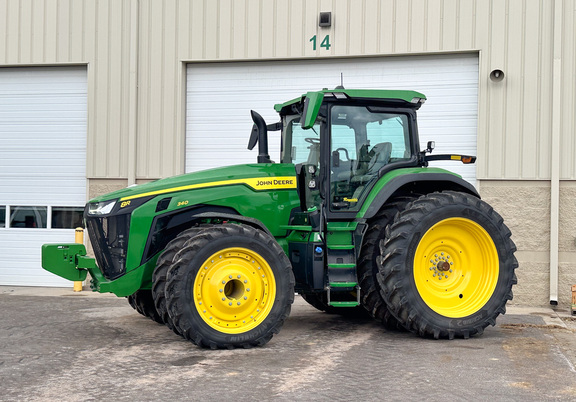 2024 John-Deere 8R 340