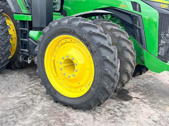 2024 John-Deere 8R 340