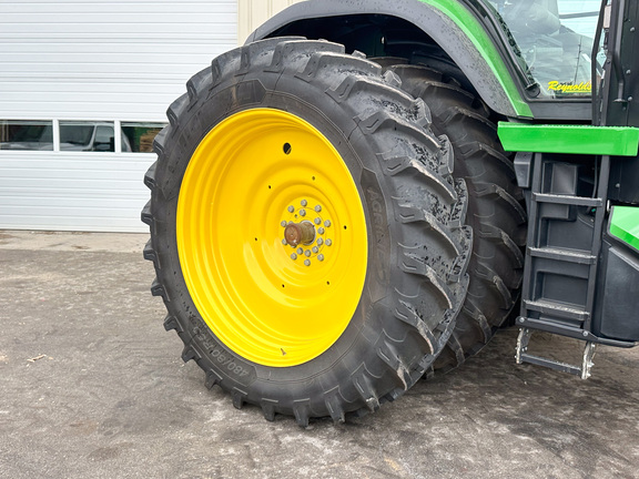 2024 John-Deere 8R 340