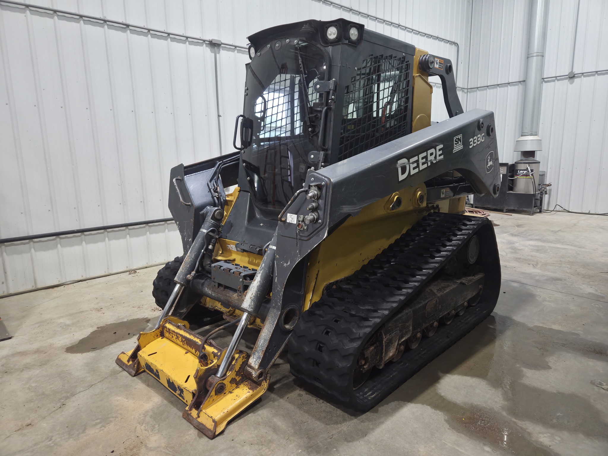 2017 John Deere 333G - Sydenstricker Nobbe Partners