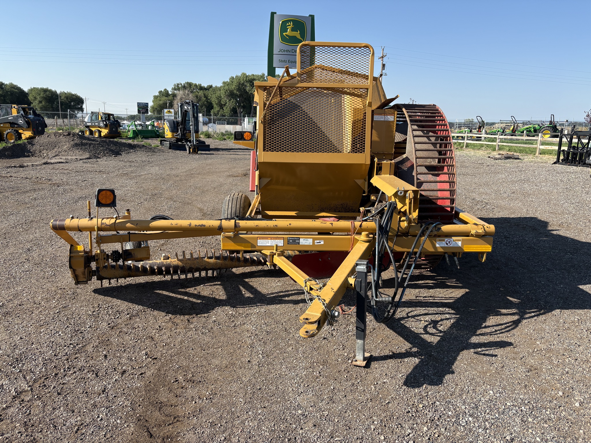 2017 Haybuster 3106 Image 2