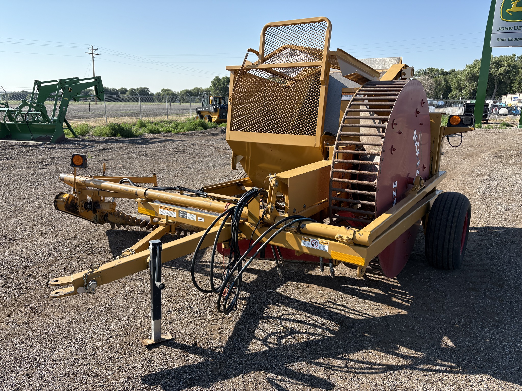 2017 Haybuster 3106 Image 1