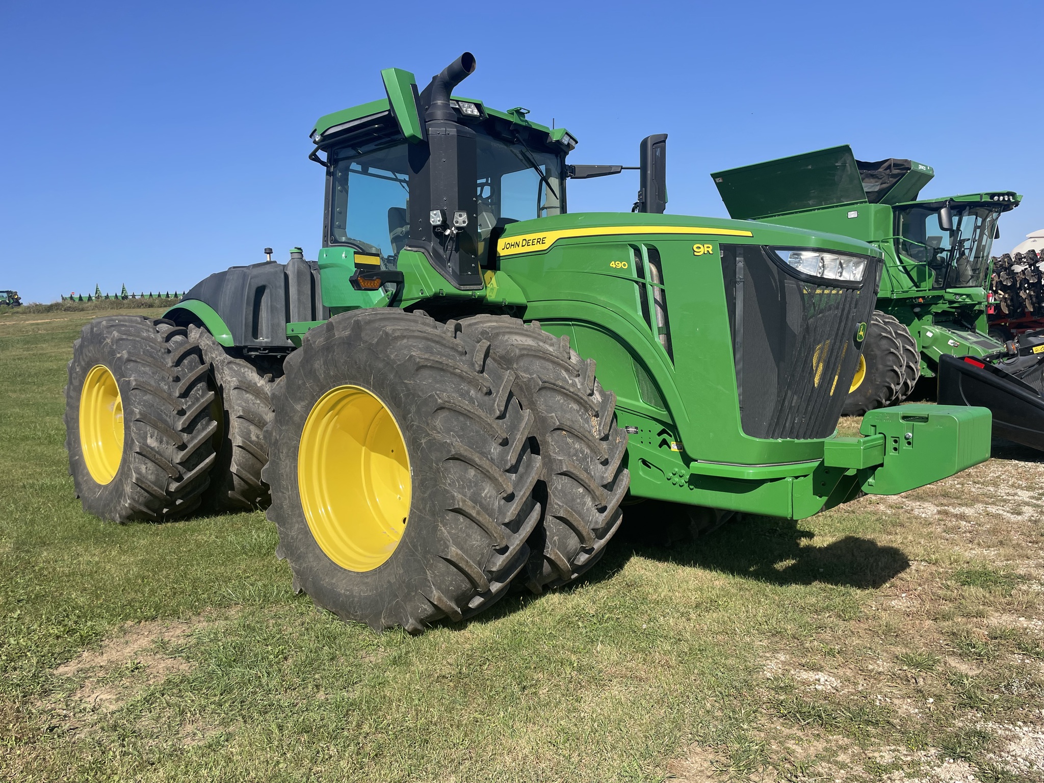 2022 John Deere 9R 490 Image 7