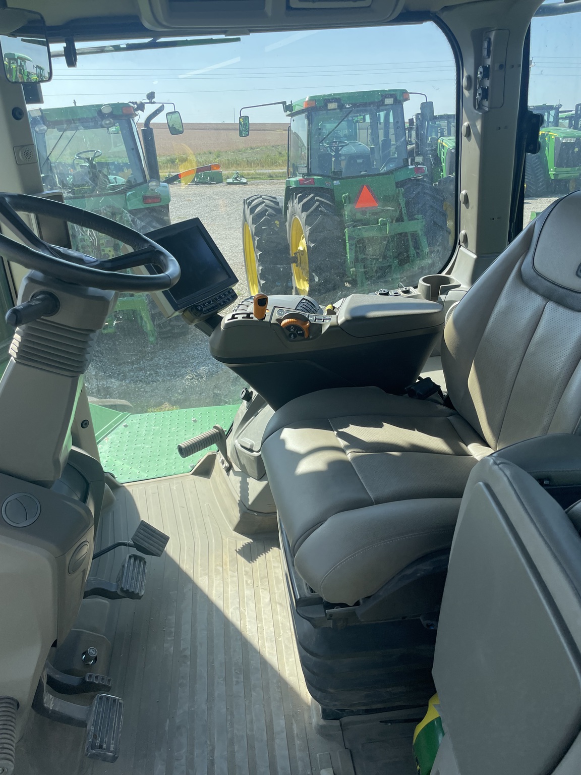 2022 John Deere 9R 490 Image 4