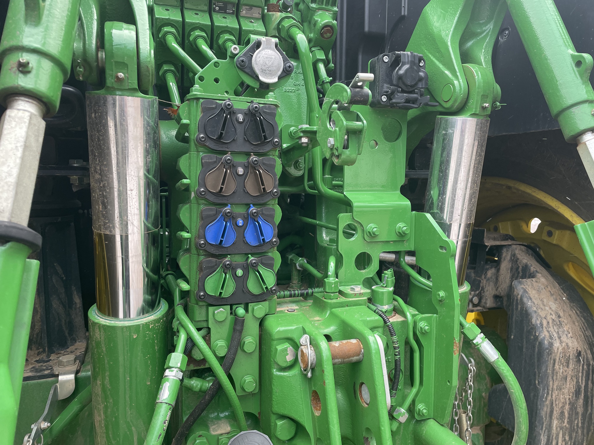 2023 John Deere 6R 250 Image 5