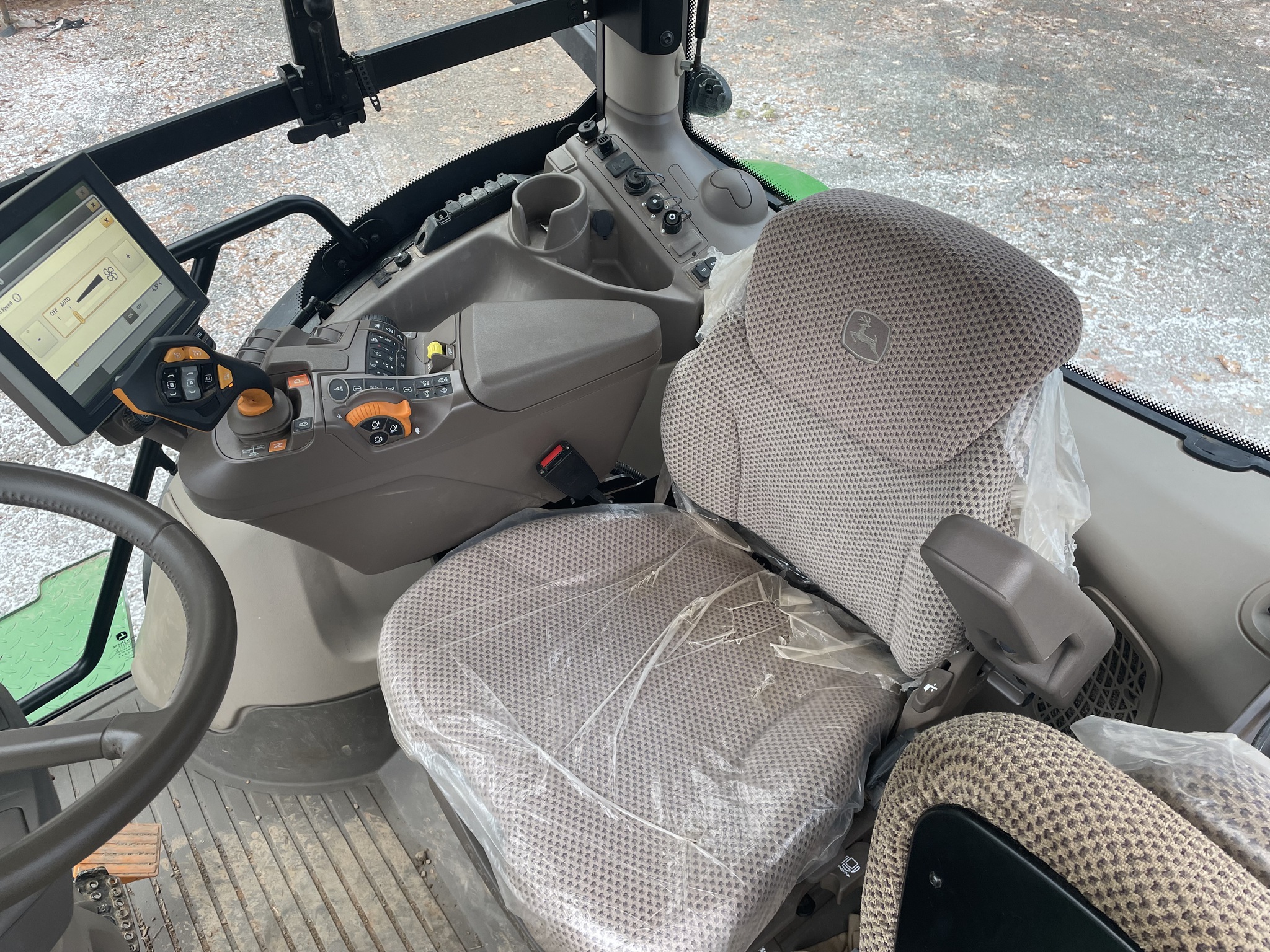 2023 John Deere 6R 250 Image 20