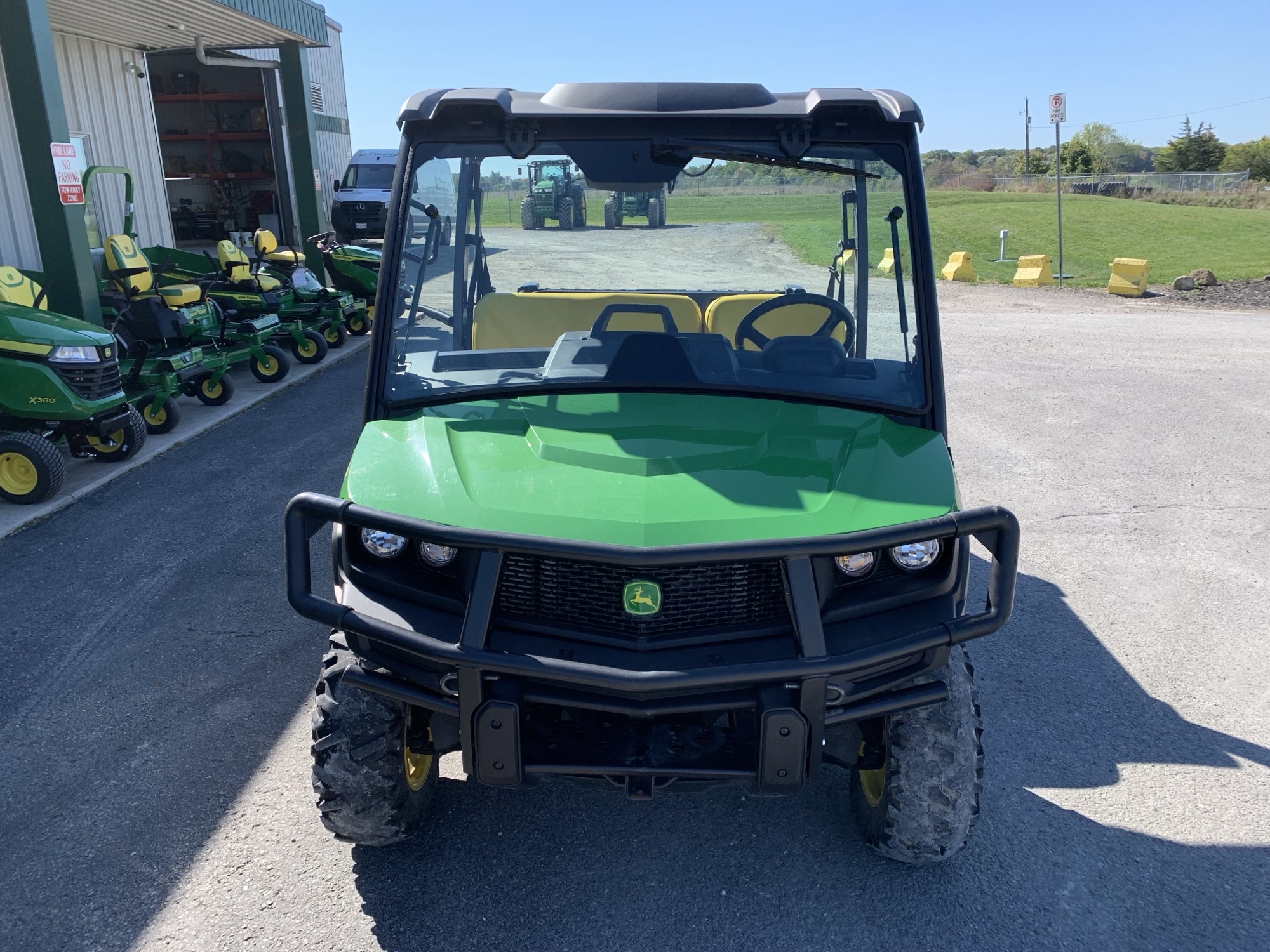 2022 John Deere XUV 835M Image 2