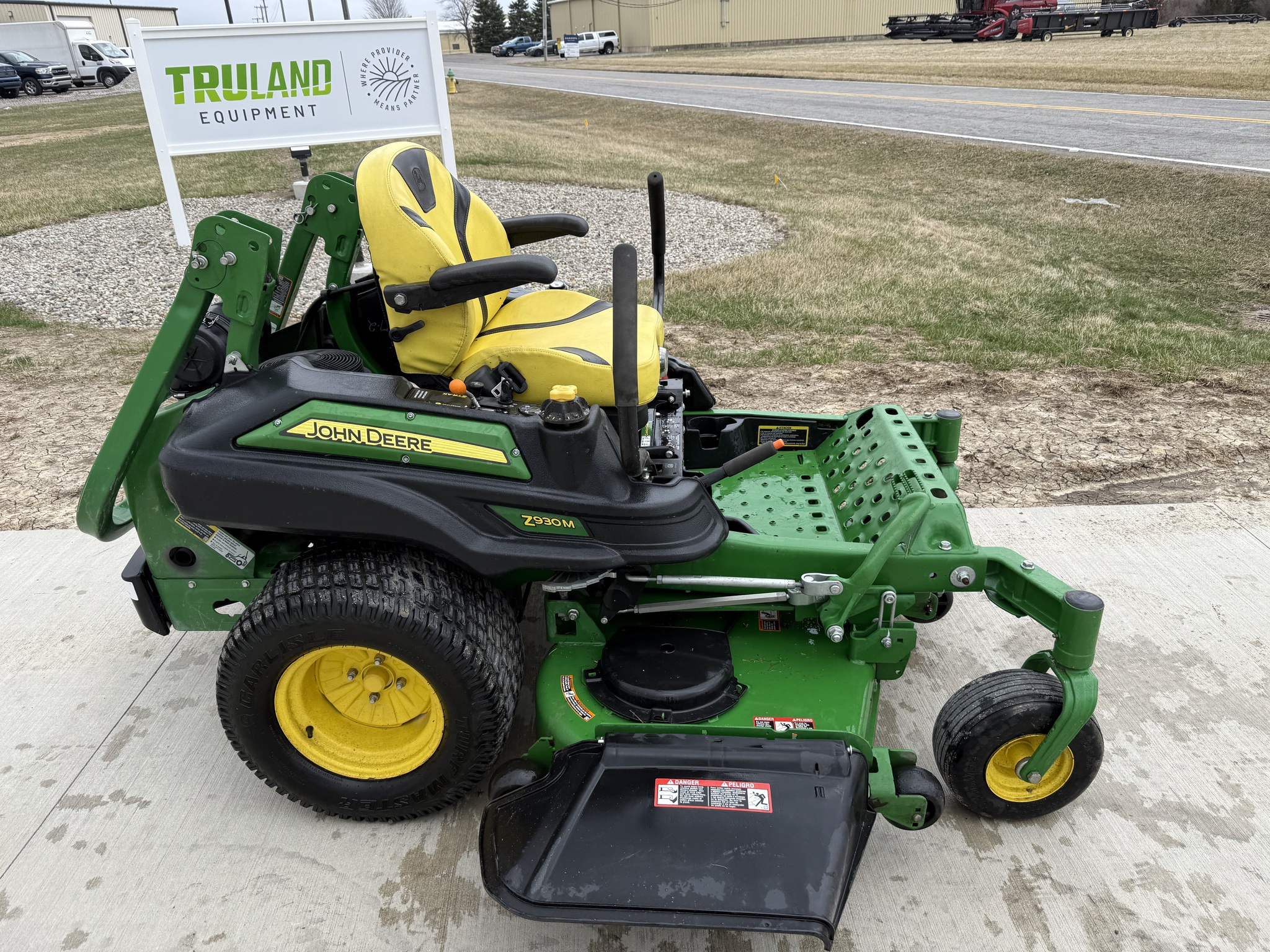 2018 John Deere Z930M Image 2