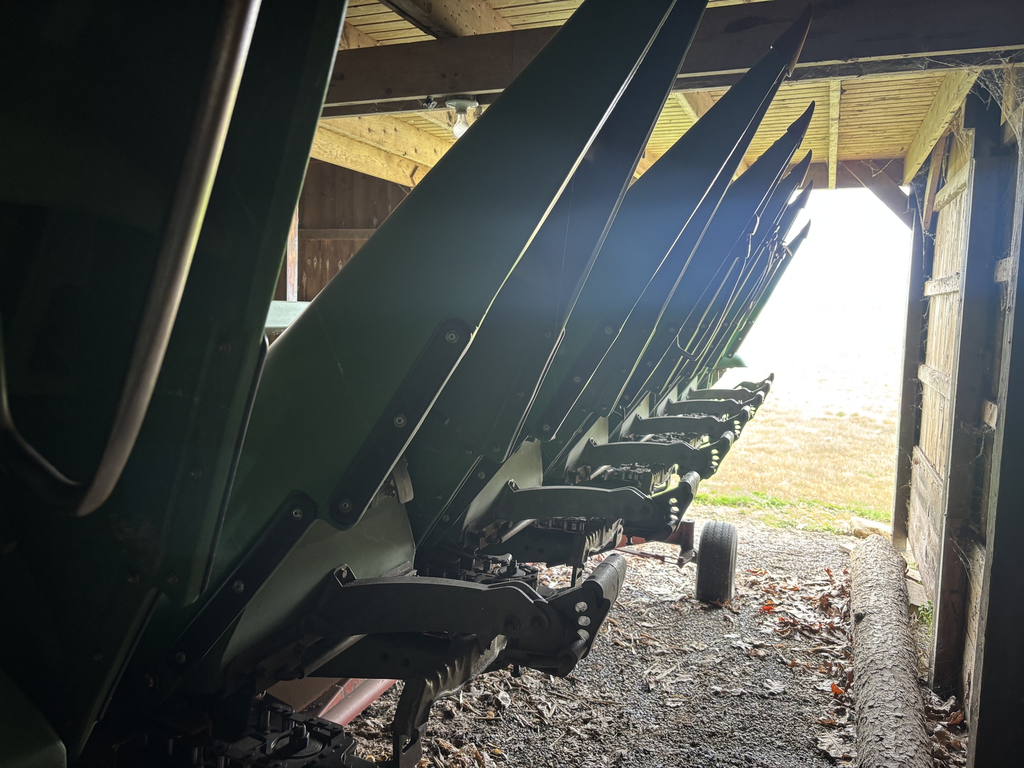 2010 John Deere 608C Image 9