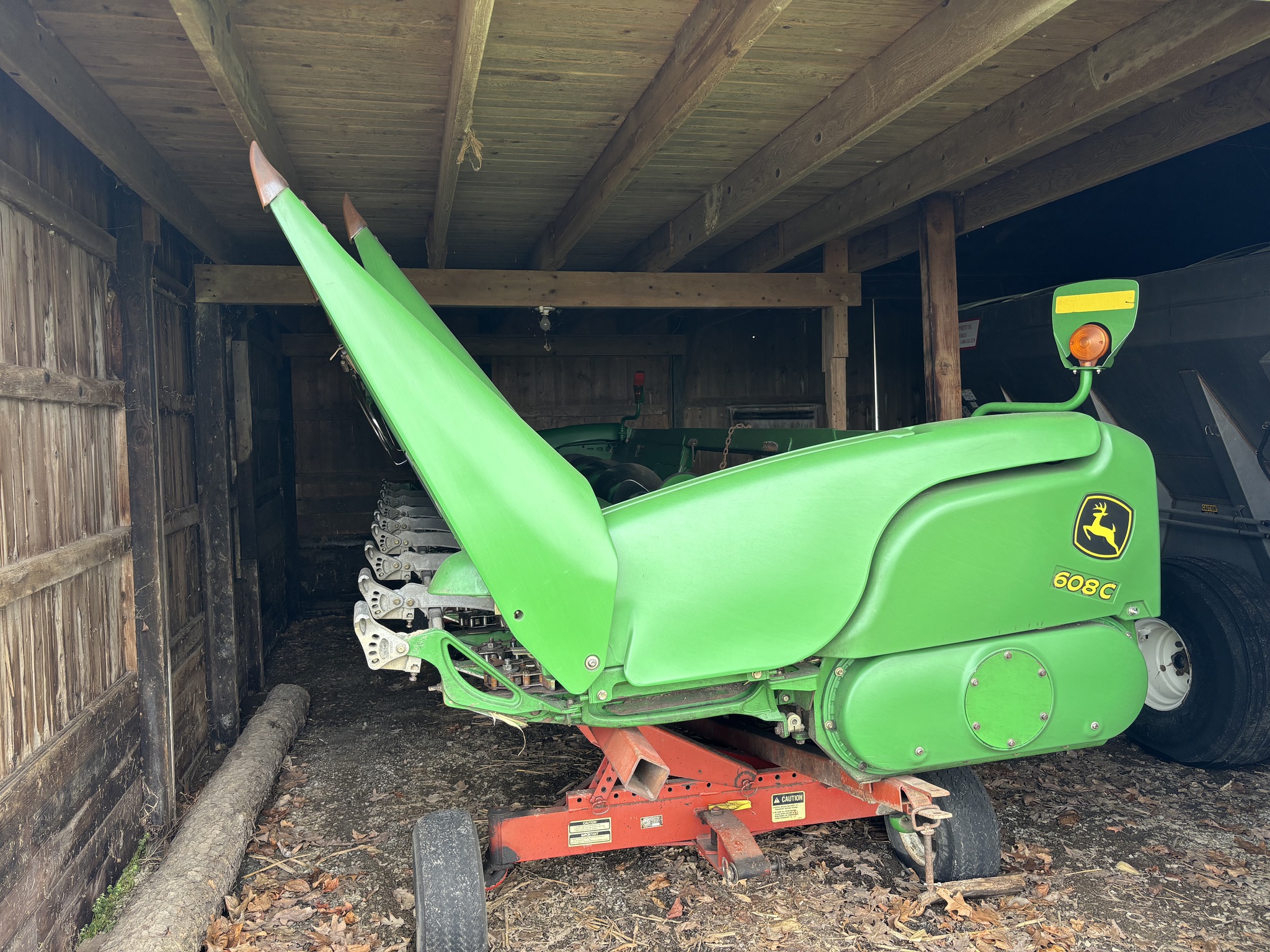 2010 John Deere 608C Image 1