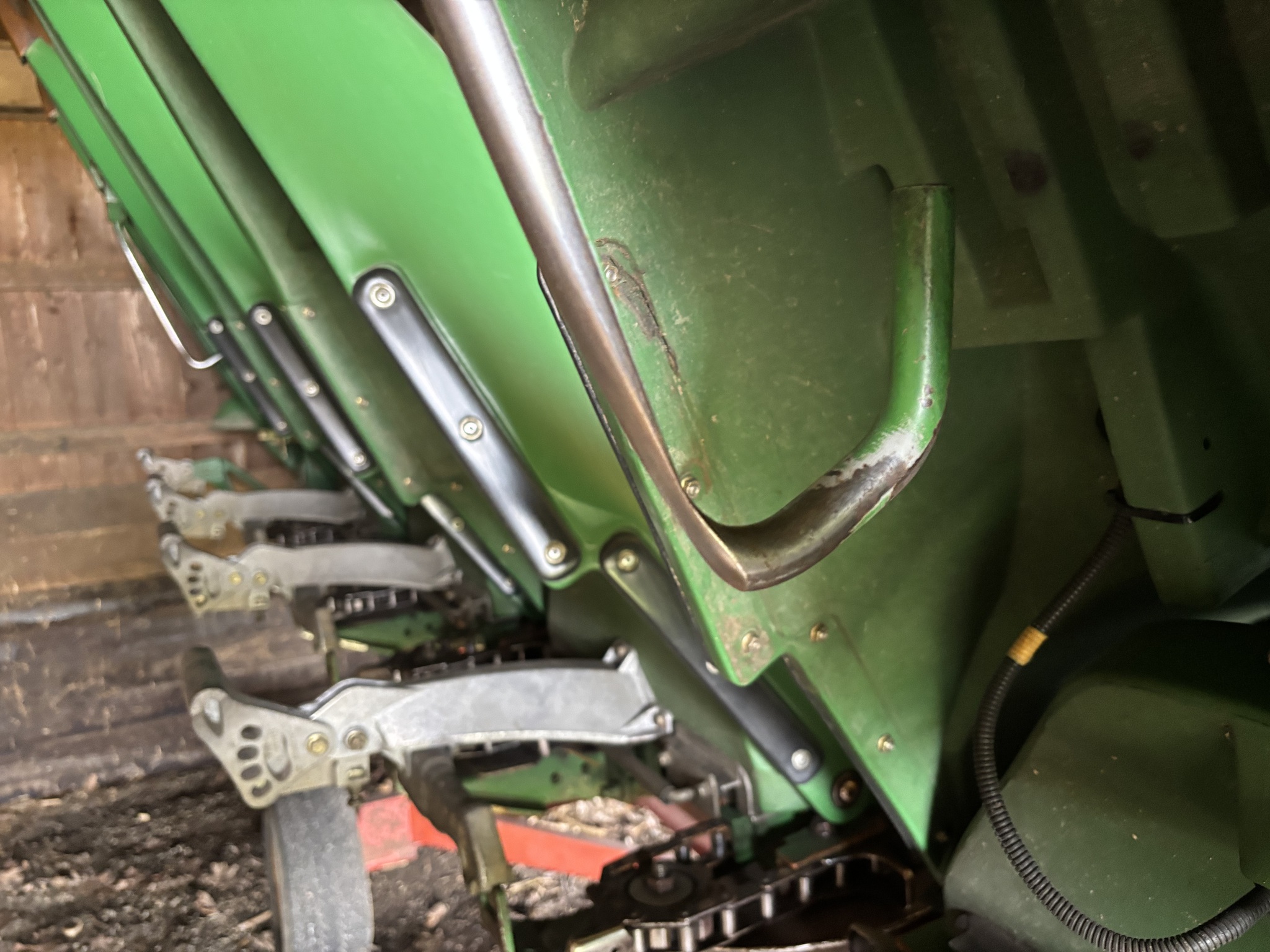 2010 John Deere 608C Image 3