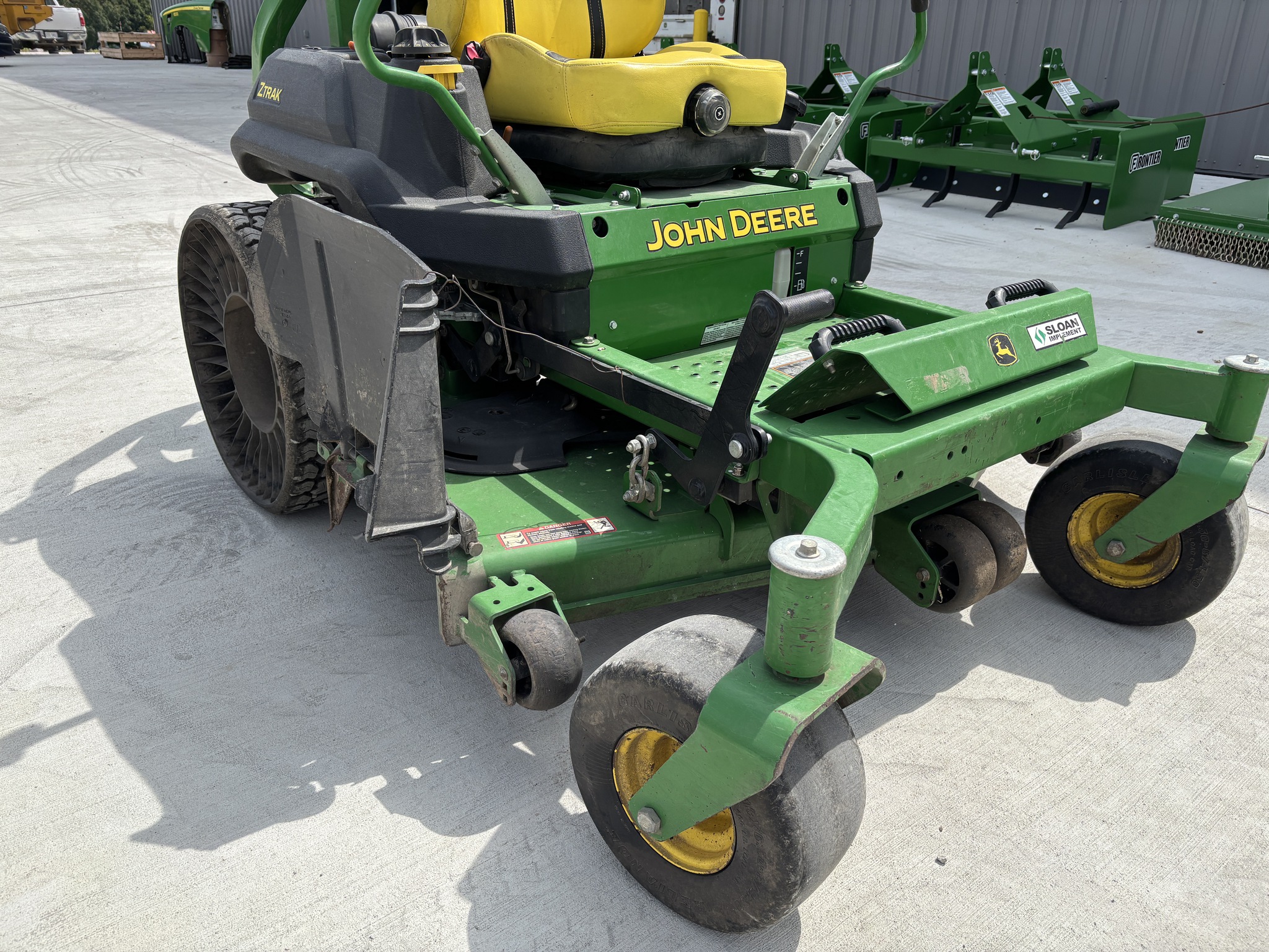  2020 John Deere Z740R at Heritage Tractor in Rockport, IL