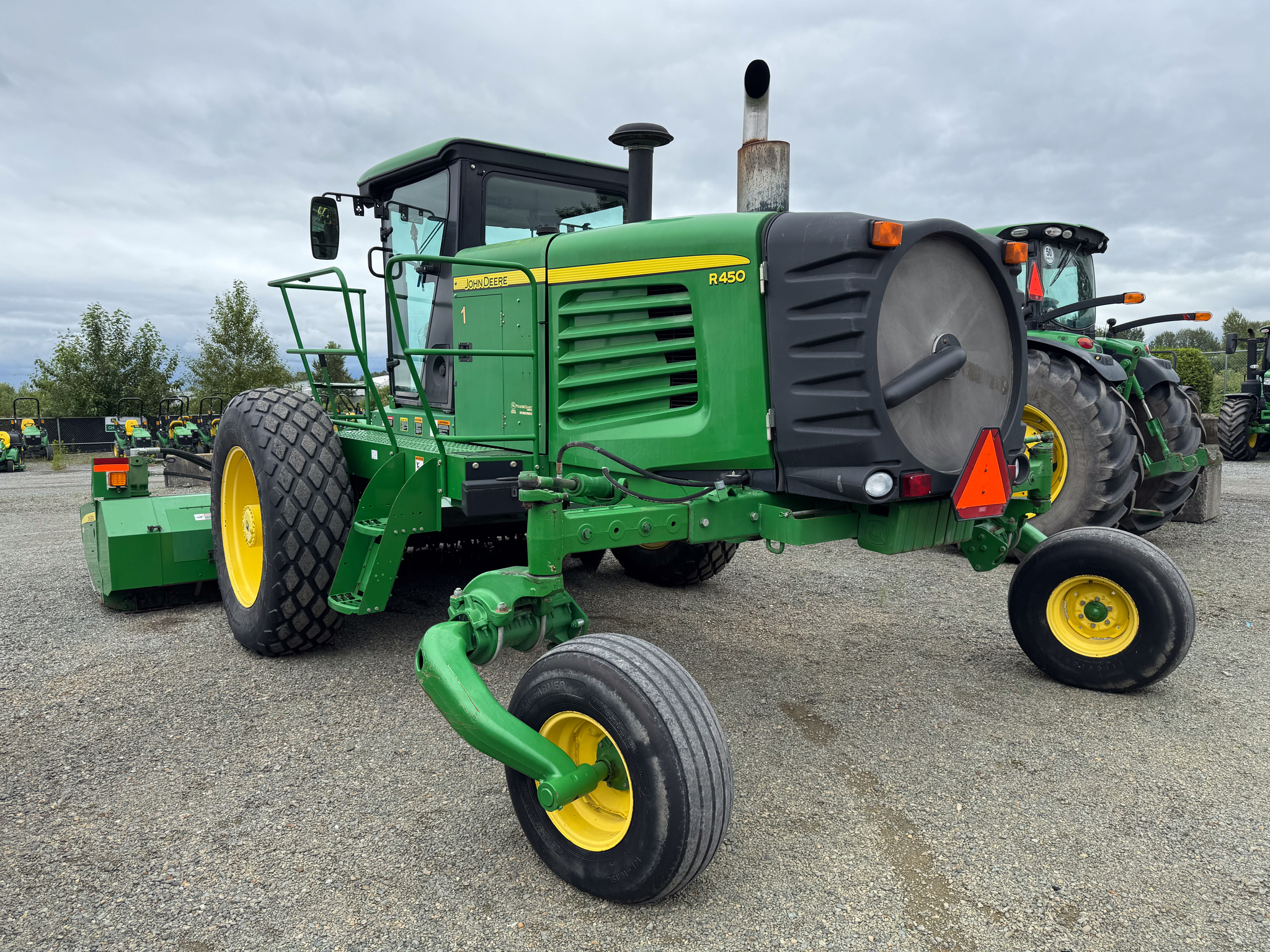 2010 John Deere R450 Image 4