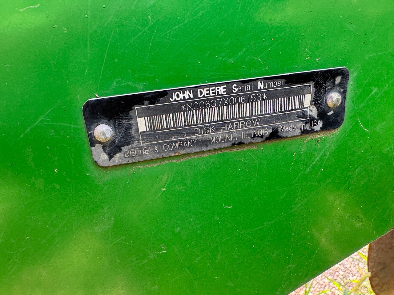  2004 John Deere 637 at Heritage Tractor in Pontiac, IL