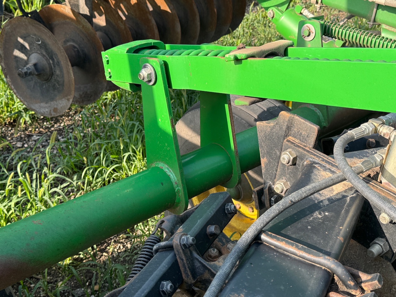  2004 John Deere 637 at Heritage Tractor in Pontiac, IL