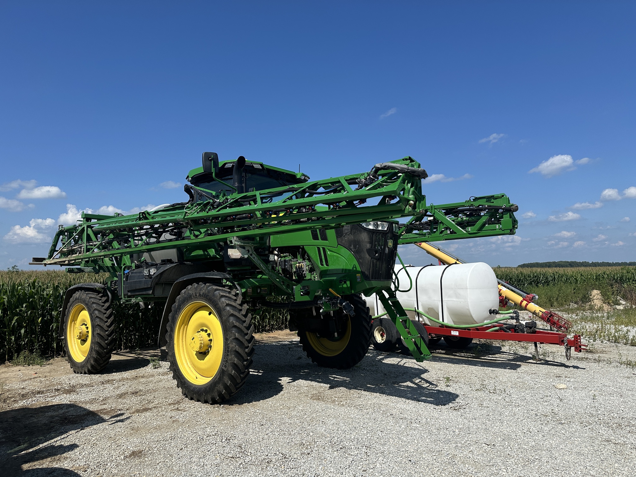2025 John Deere 410R Image 1