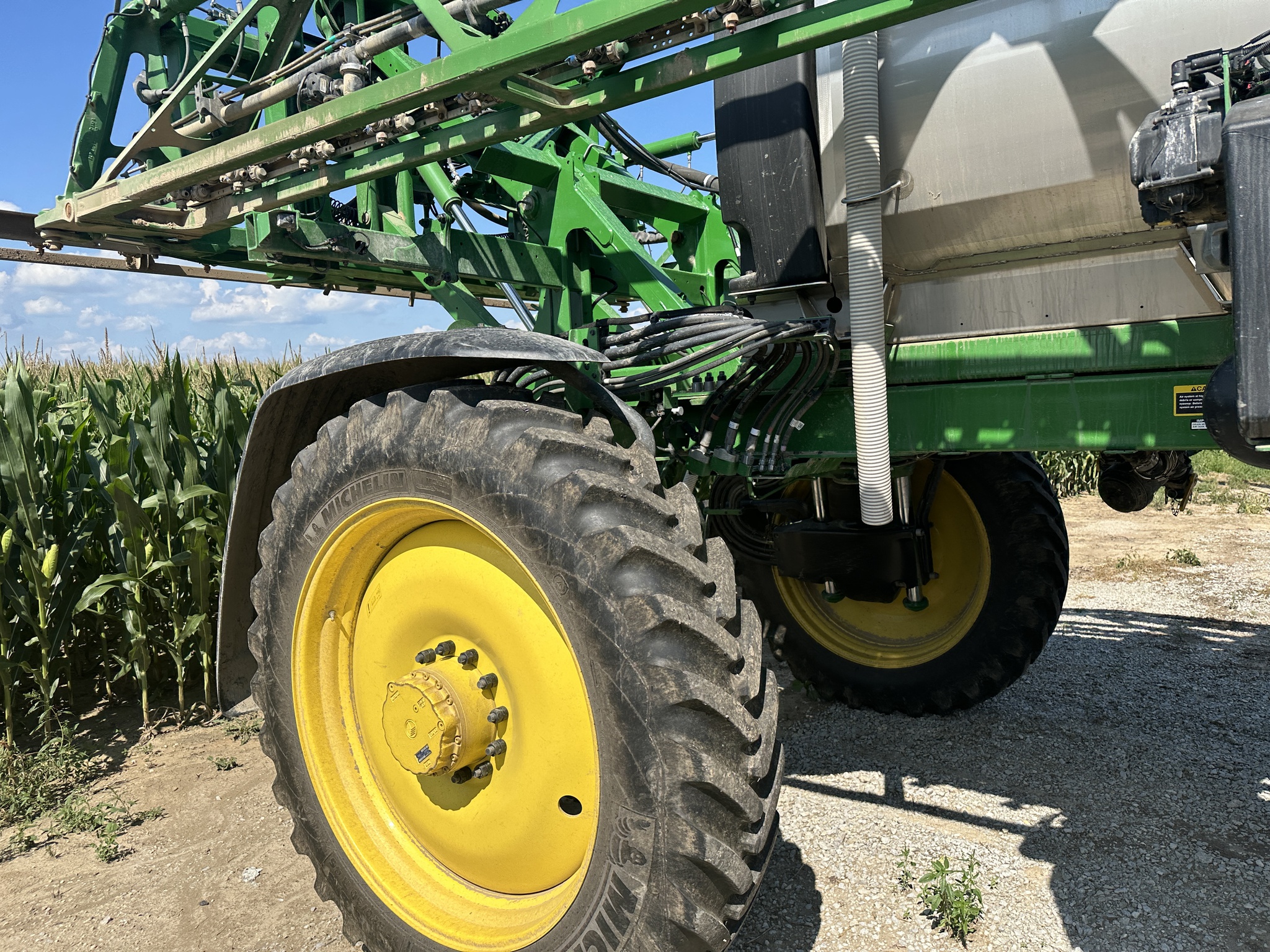 2025 John Deere 410R Image 5