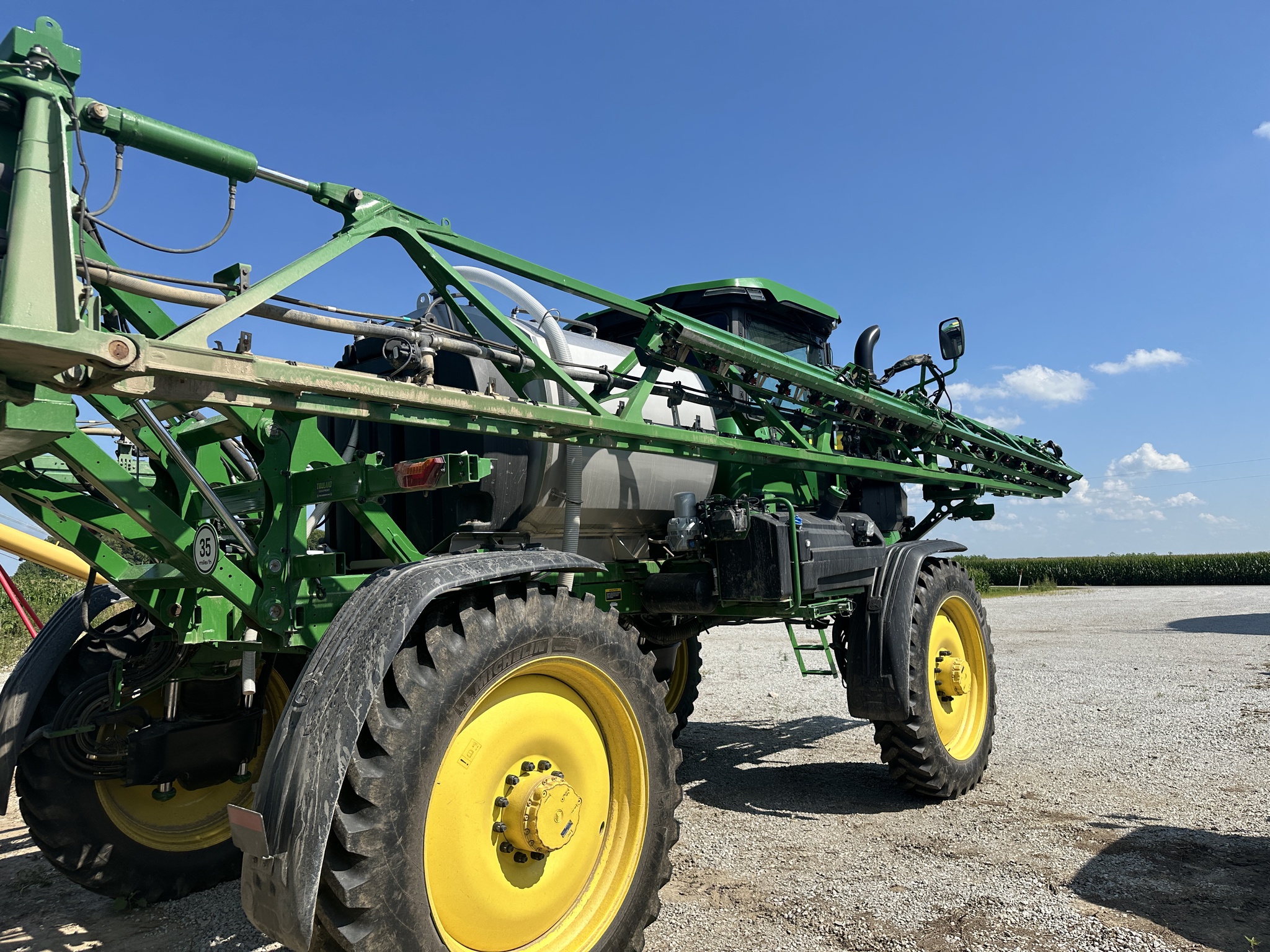 2025 John Deere 410R Image 6
