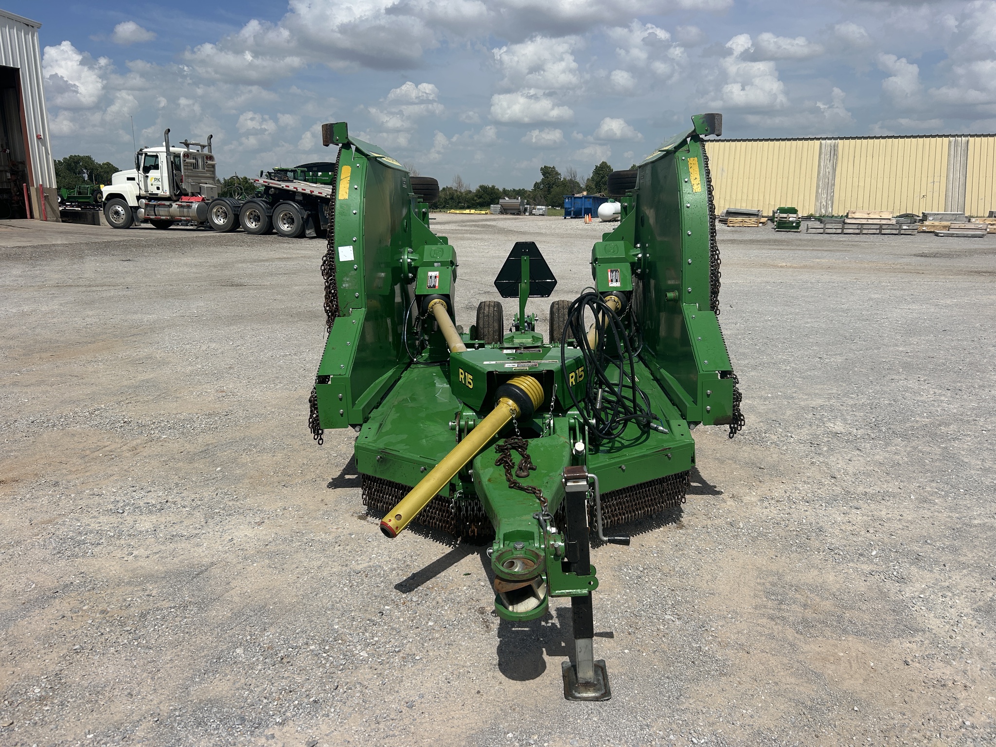 2019 John Deere R15 Image 1