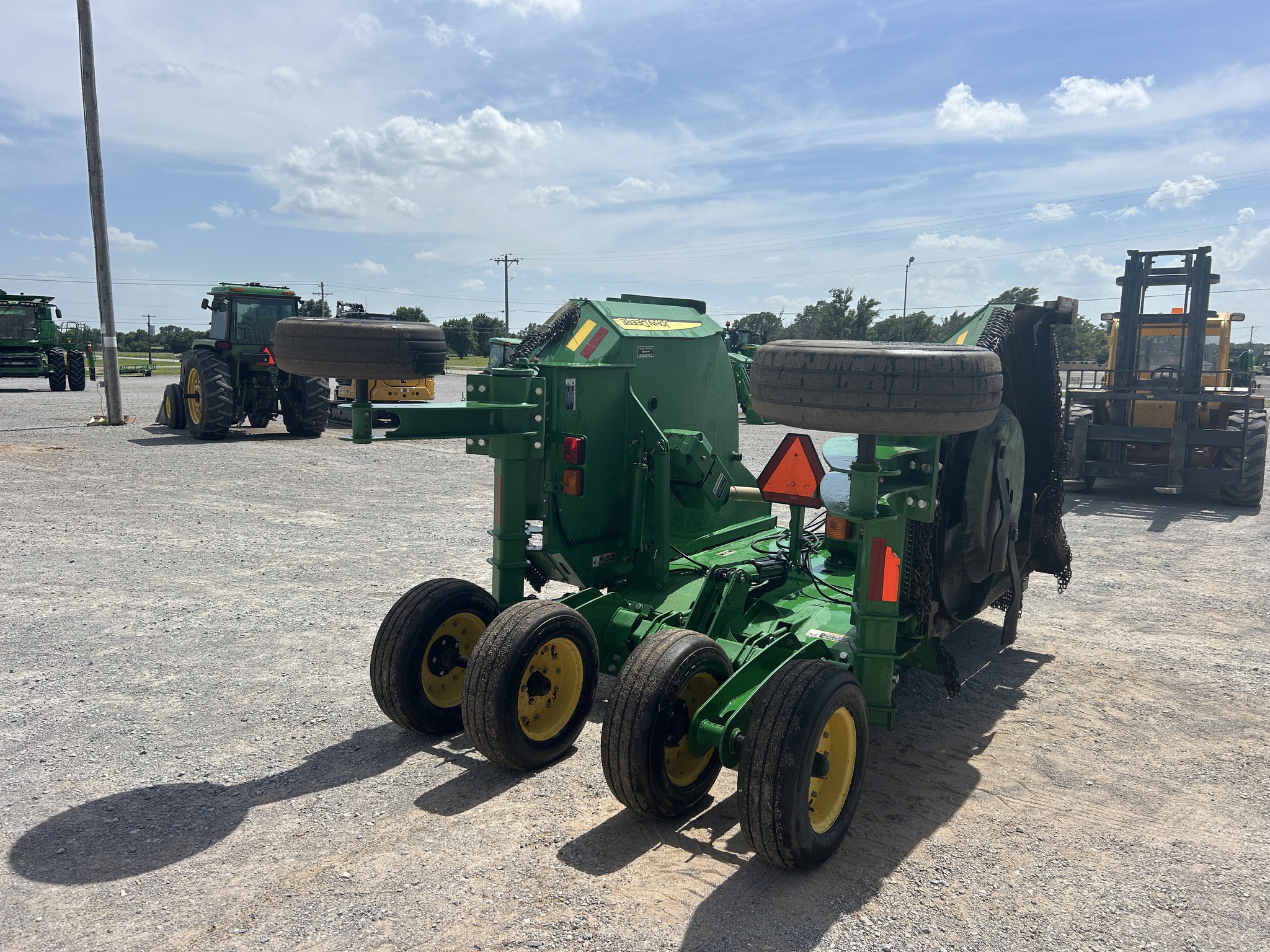 2019 John Deere R15 Image 6