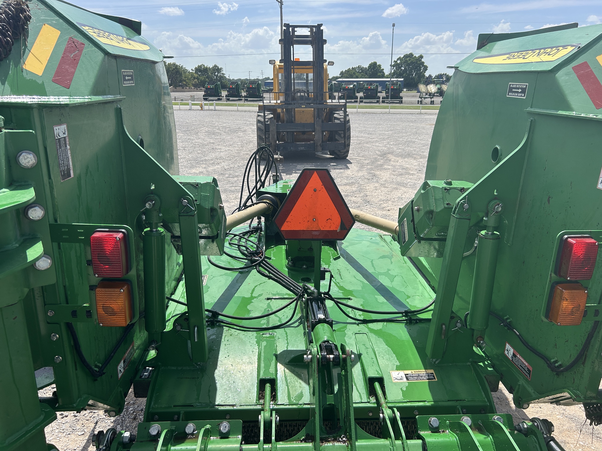 2019 John Deere R15 Image 14