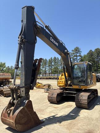 Photo of a 2023 John Deere 160G LC