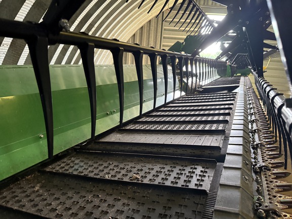 Photo of 2023 John Deere RD40F