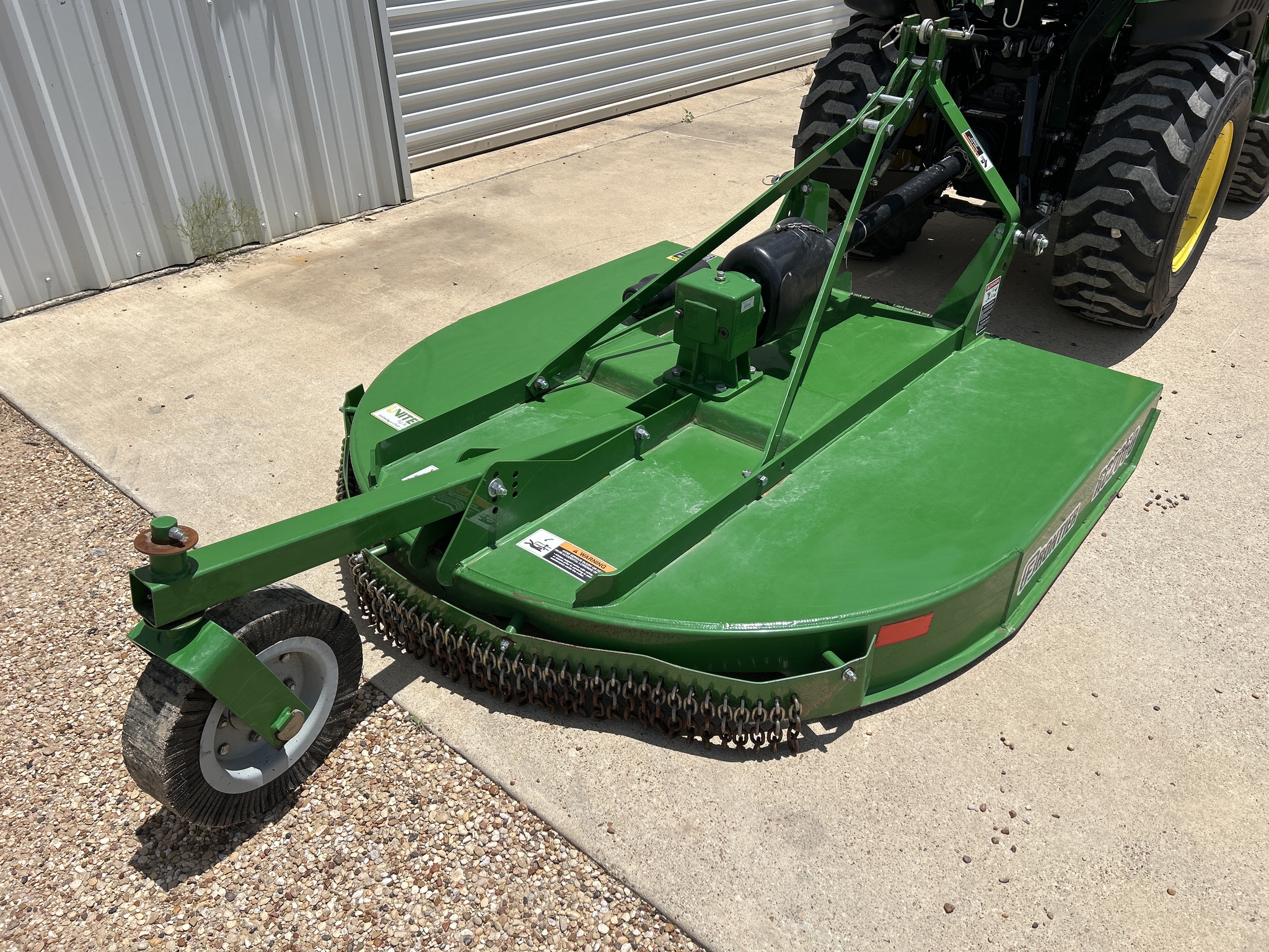 2021 John Deere 2025R Image 29
