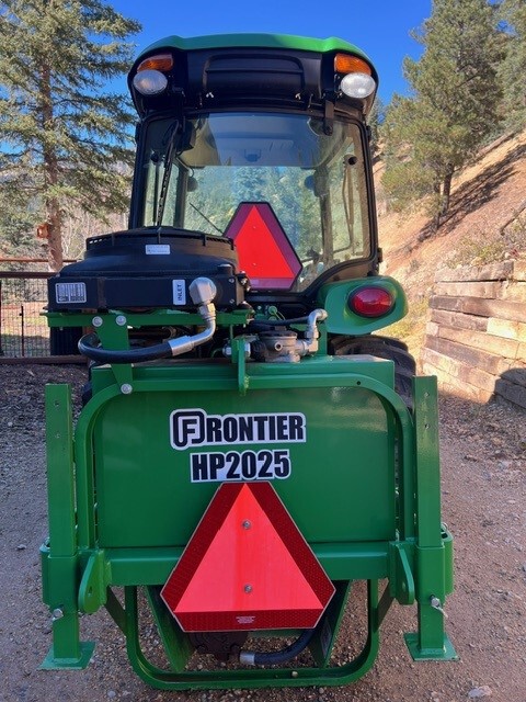 2022 John Deere 3046R Image 12