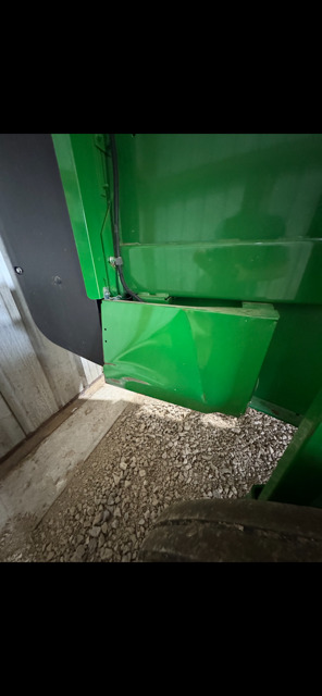 2022 John Deere 3046R Image 20