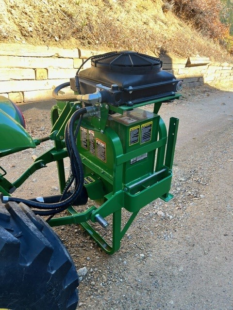 2022 John Deere 3046R Image 14